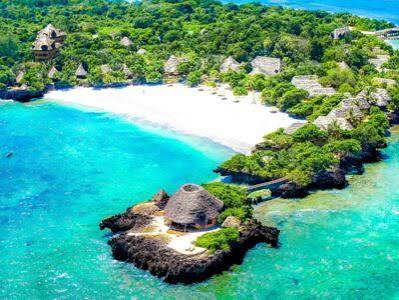 7-Day Luxury Safari & Diani Beach Holiday — A compact blend of adventure and relaxation.